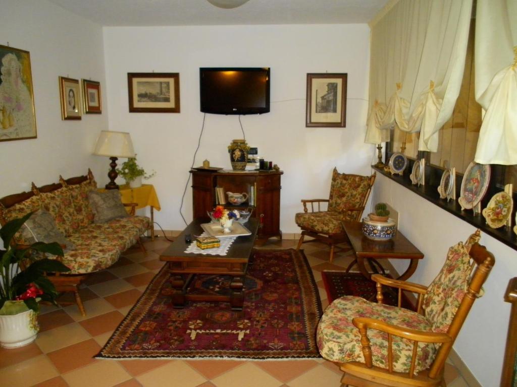 Affittacamere Lago Rotondo Mezzana  Εξωτερικό φωτογραφία