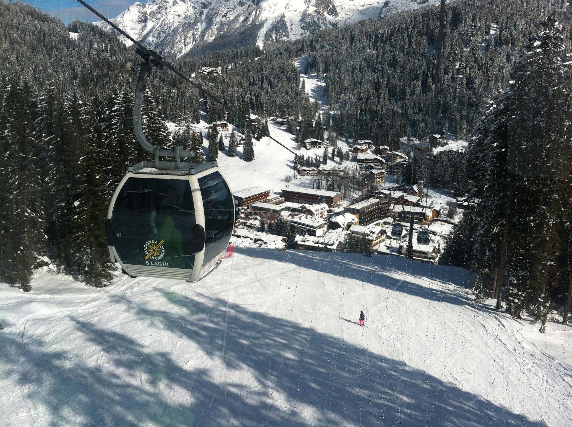 Affittacamere Lago Rotondo Mezzana  Εξωτερικό φωτογραφία